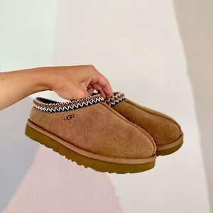 UGG Tasman in Chestnut Brown Sheepskin Slippers😍🐻